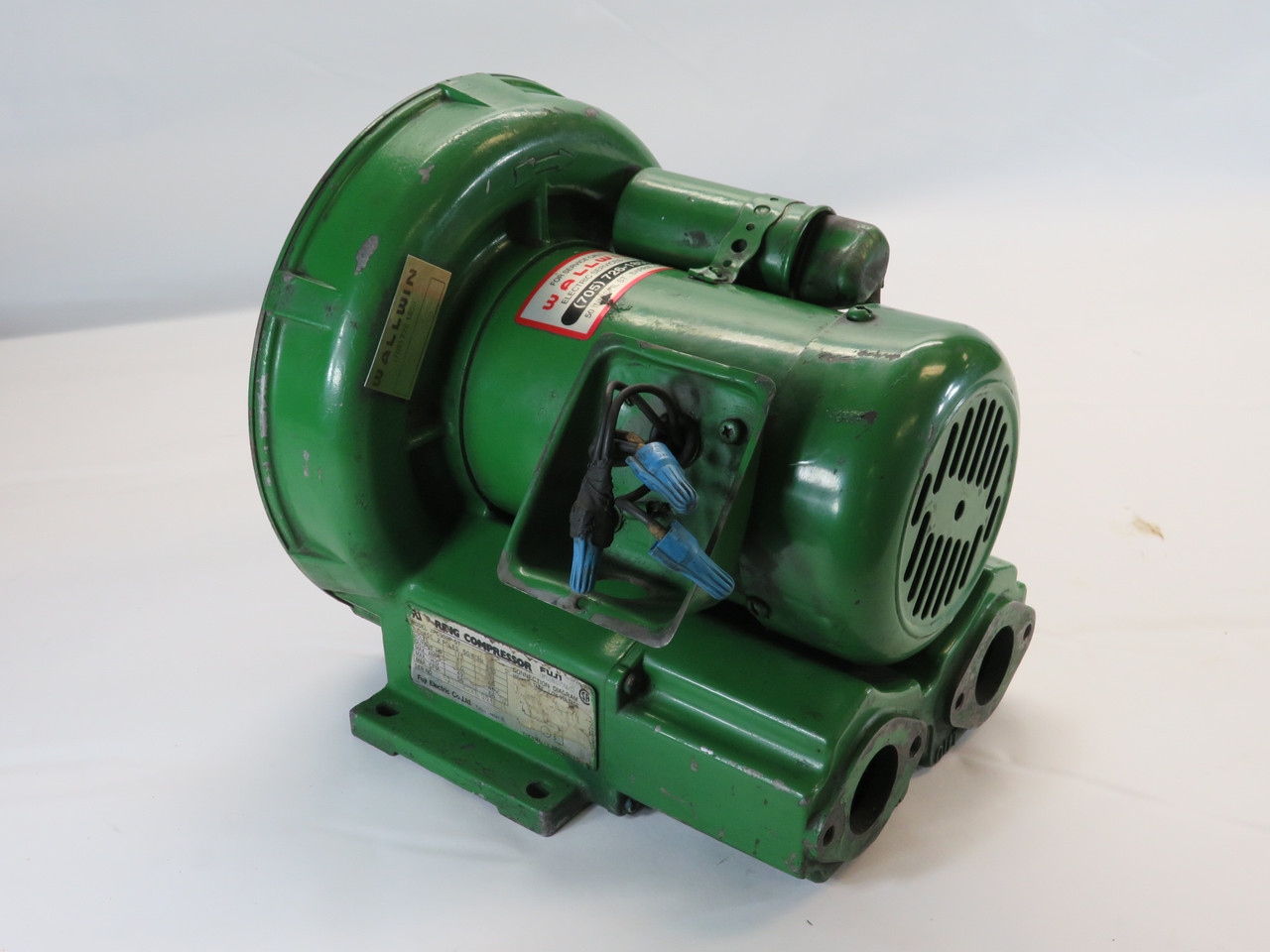 Fuji Electric VFC303P-5T Ring Compressor .51HP 115/230V 1Ph NO WIRING BOX USED