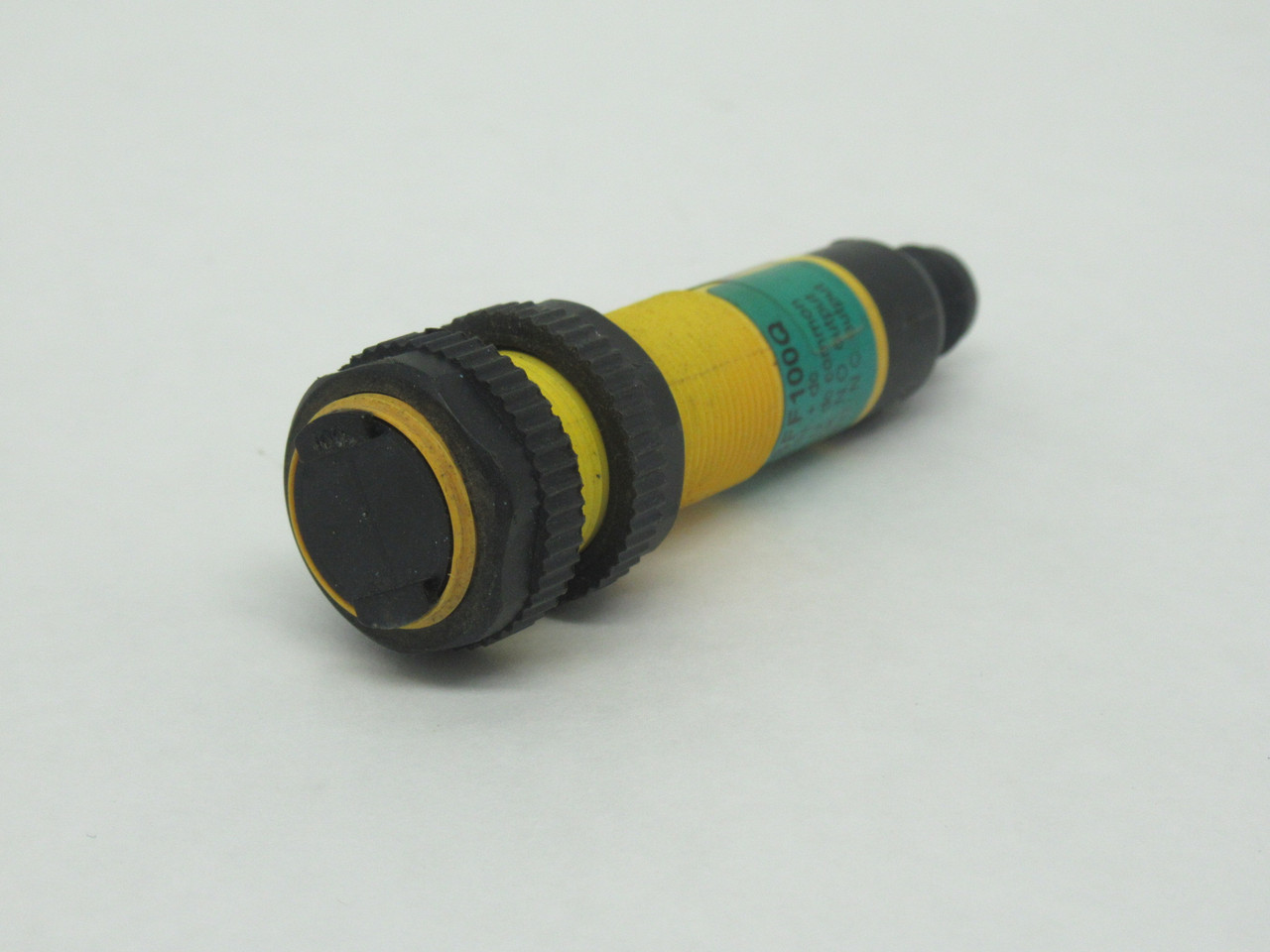 Banner S18SP6FF100Q Barrel Mount Proximity Sensor 100mm Range 10-30VDC USED