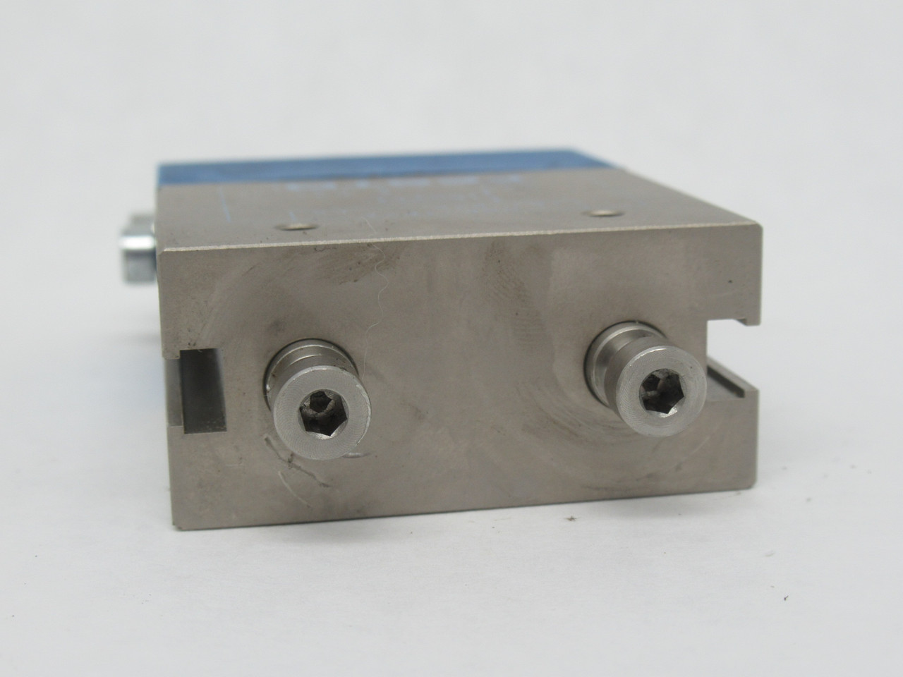 Festo 161826 HGP-16-A Parallel Gripper Size 16 8 bar 116 psi USED