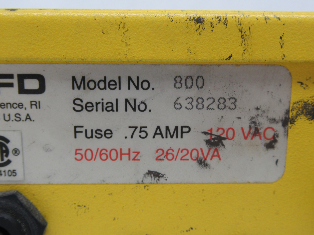 EFD 800 Precision Fluid Dispenser 120VAC 0.75A 50/60Hz 26/20VA COSMETIC DMG USED