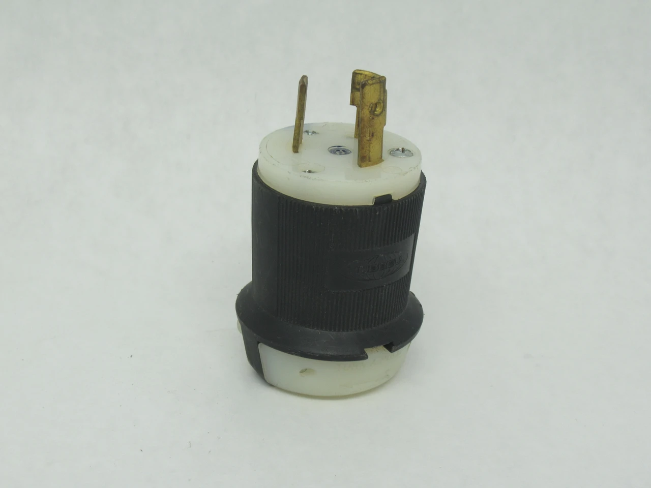 Hubbell HBL2621 Twist Lock Plug 30A 250V 2P 3W USED