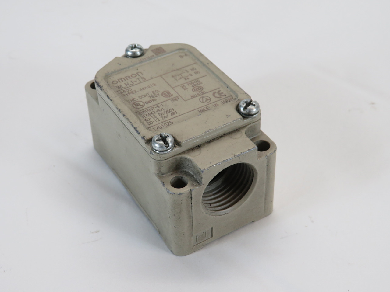 Omron WLNJ-TS Limit Switch Body 250VAC 48VDC 2A NO HEAD USED