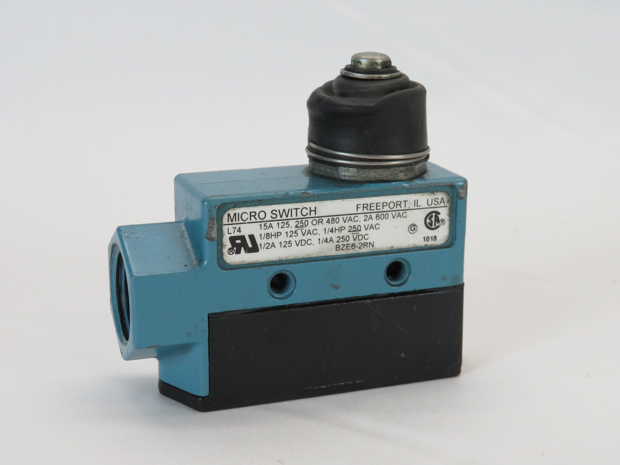 Microswitch BZE6-2RN Limit Switch 15A@125/250/480V 2A@600V WARPED GASKET USED