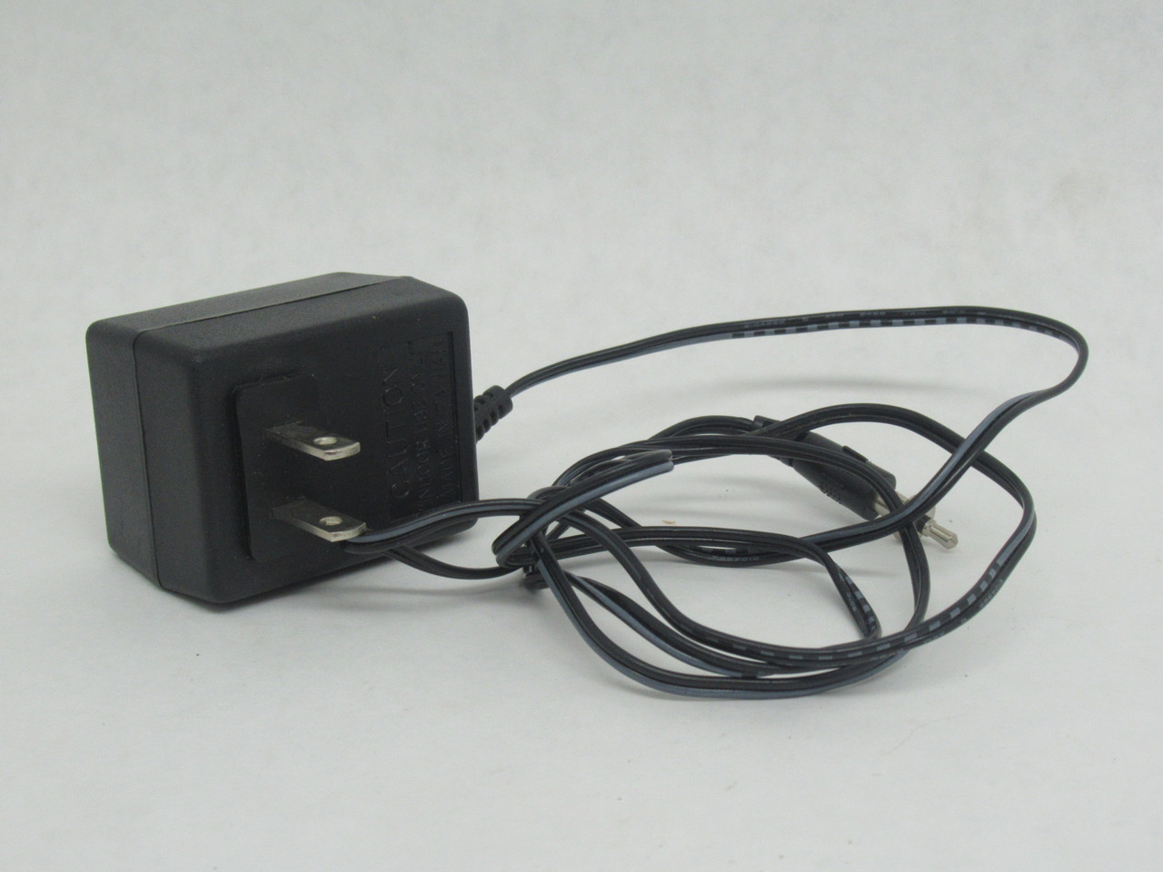 Du-Bro DUB619 Kwik Clip III Charger 1.5VDC 125mA Output 117VAC 60Hz Input USED