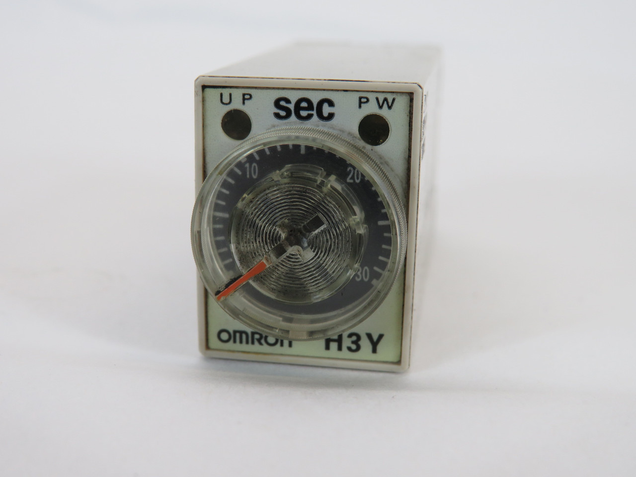 Omron H3Y-2 AC100-120 30S Solid State Timer ON-Delay 100-120V 5A 30 Seconds USED