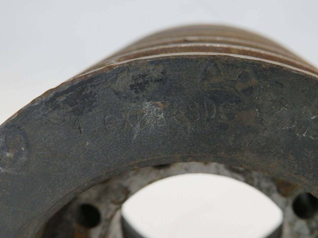 Generic 4.6X6B-SD Pulley 2" Max Bore SD Bushing 6 Groove 4.95"OD RUST USED