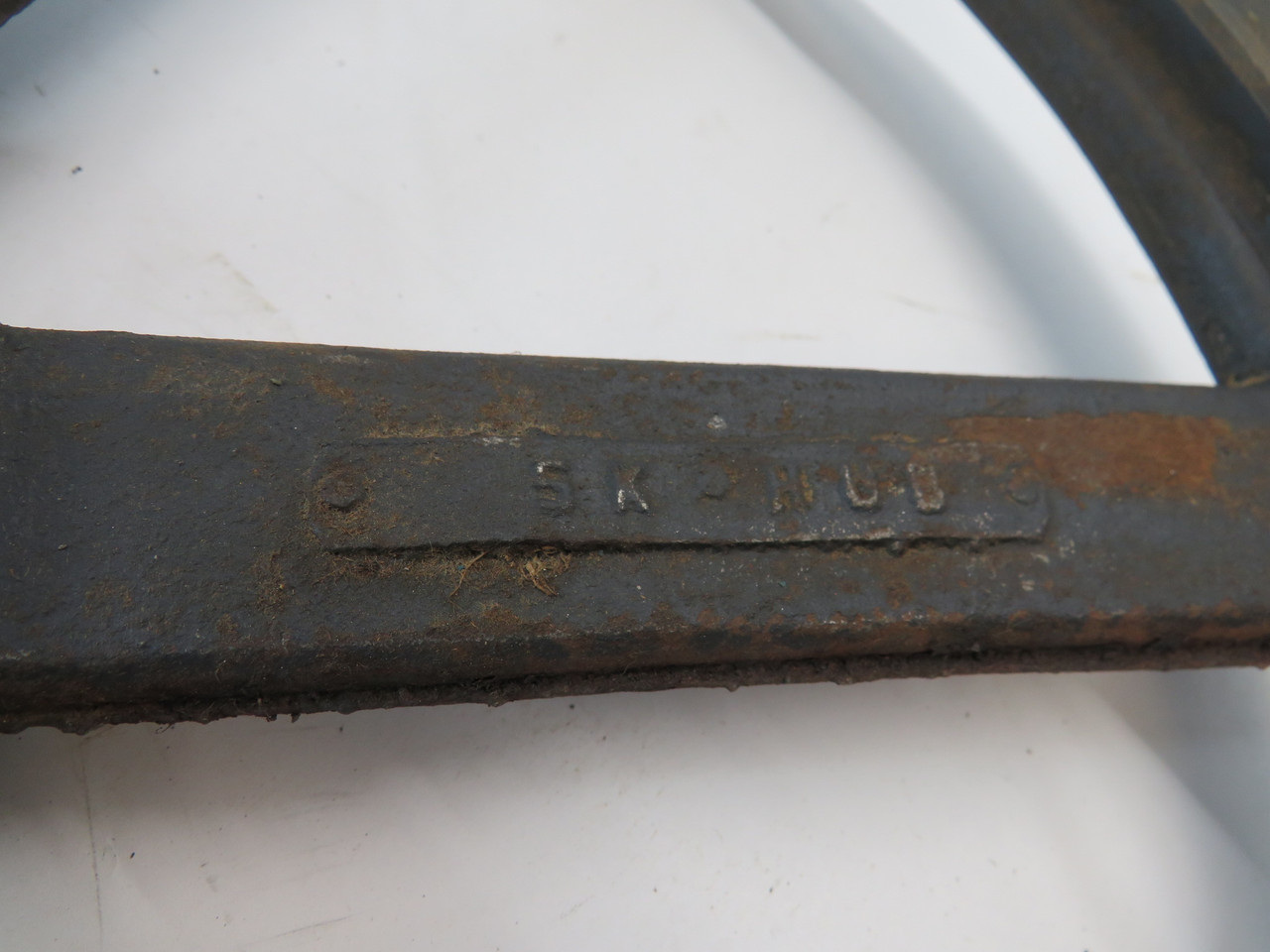 Stratford 3V19.00X2 Sheave 1/2-2-5/8"ID SK Bushing 2 Grooves 19"OD RUST USED