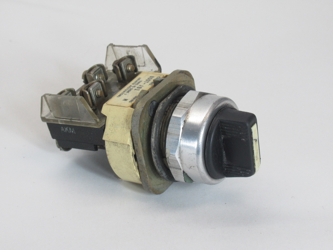 Allen-Bradley 800T-J91A Series N Selector Switch 3-Position Spring Return USED