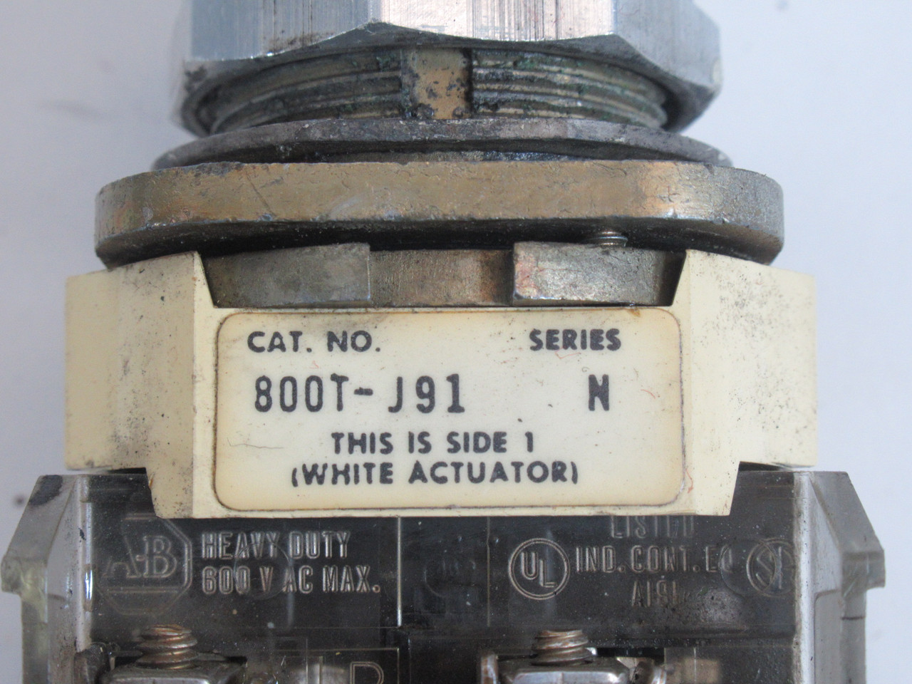 Allen-Bradley 800T-J91A Series N Selector Switch 3-Position Spring Return USED