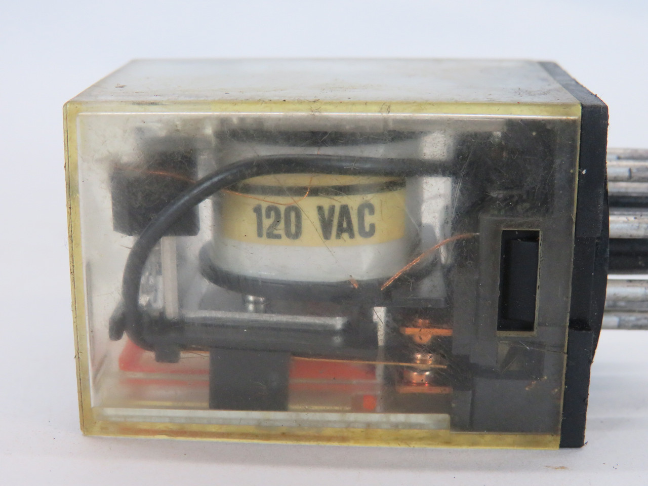 Omron MK2PN-I-AC120 Plug-In Relay 120V 10A 8-Pin USED