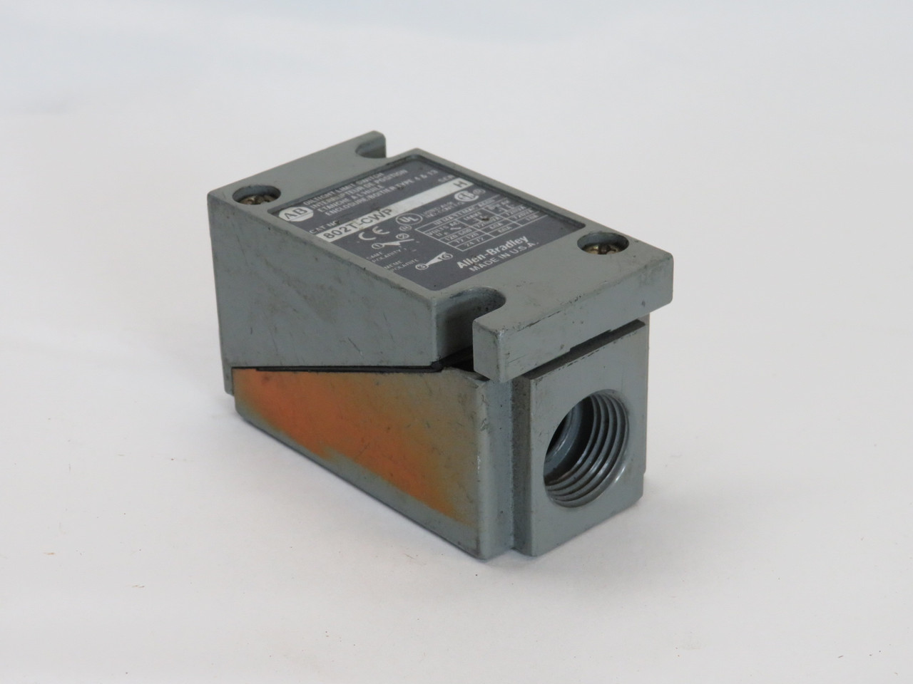 Allen-Bradley 802T-CWP Series H Oiltight Limit Switch Body 120-600V NO HEAD USED