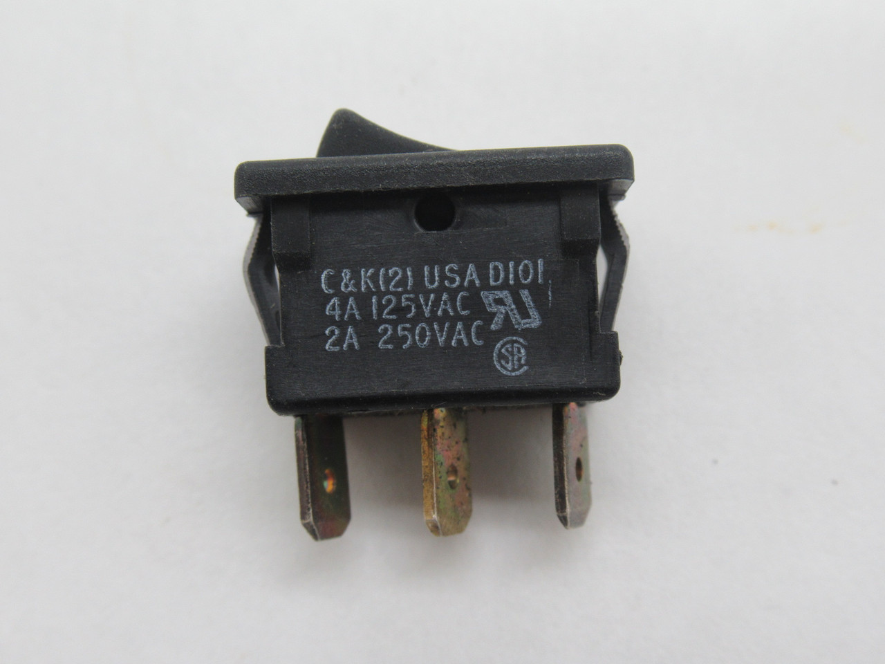 C&K D101-J1-2-S2-15-D Mini Snap-In Power Rocker Switch ON/OFF 4A@125VAC USED