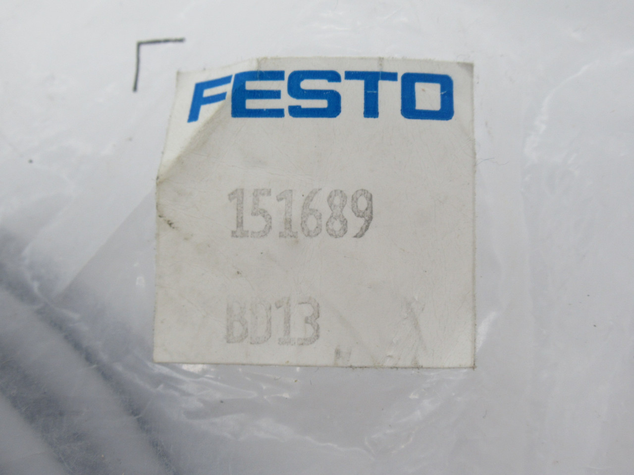 Festo 151689 KMEB-1-24-5-LED Cable Solenoid Plug 24VDC 5m *RIPPED BAG* NWB