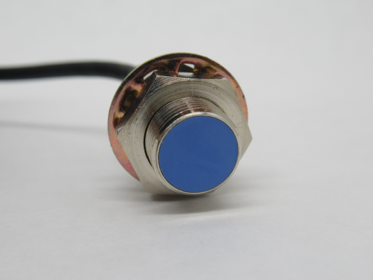 Keyence EZ-12M Proximity Switch 12-24VDC 2.5mm Range 13mA 2m Cable NOP