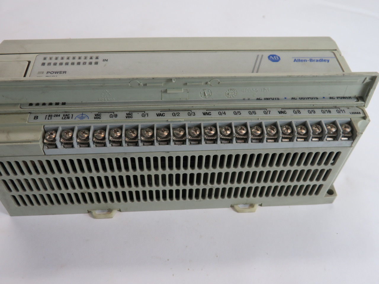 Allen-Bradley 1761-L32AAA Series E MicroLogix Programmable Controller 32 Pt USED