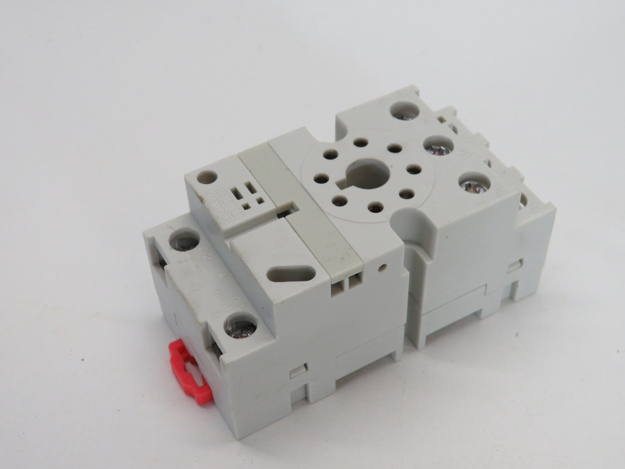 Automation Direct 750-2C-SKT Relay Socket 16A 300V 5/10A 600V 8-Pin USED