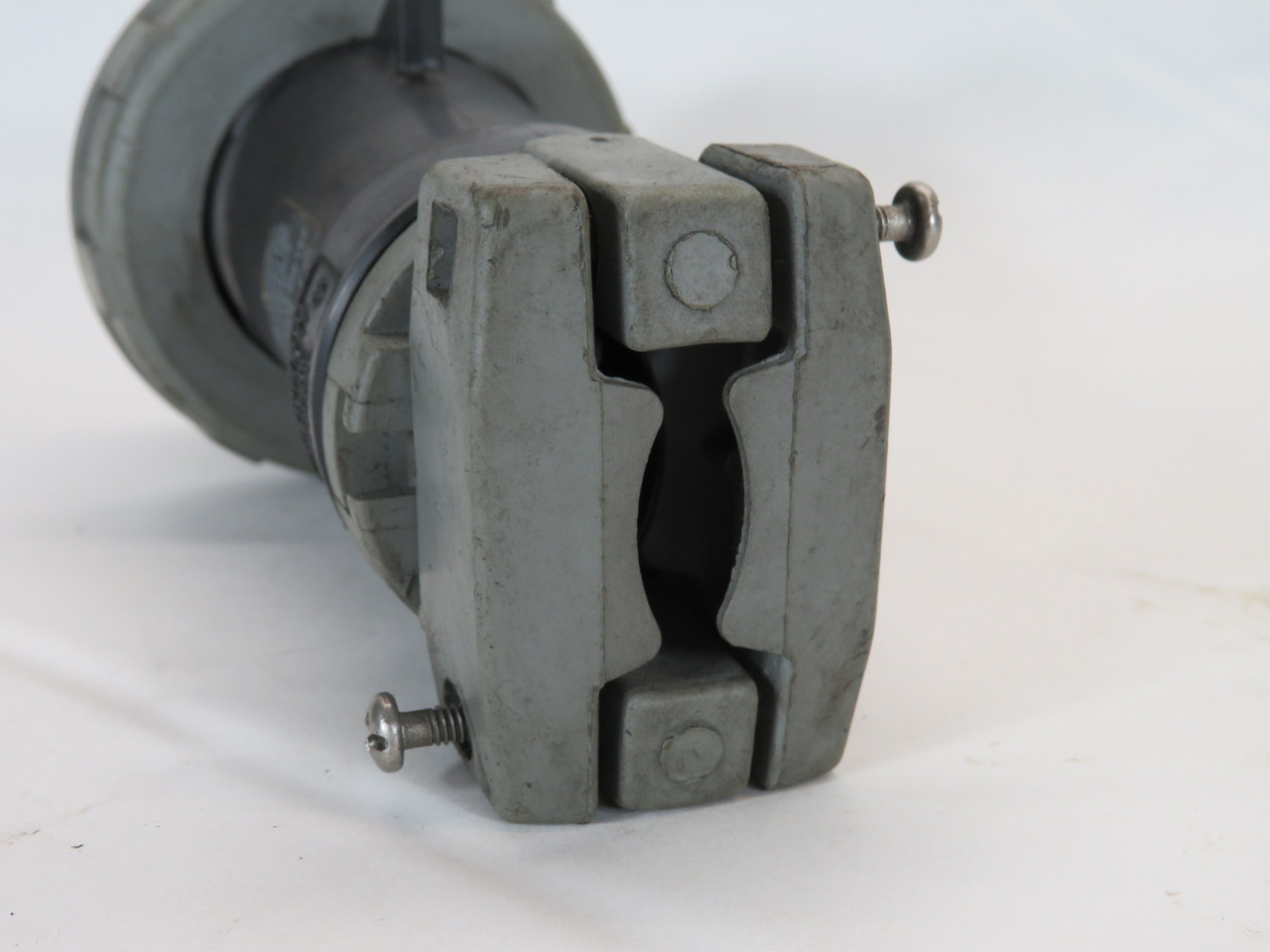 Hubbell 430P5W Male Heavy Duty Plug 30A 600VAC 4W 3P USED