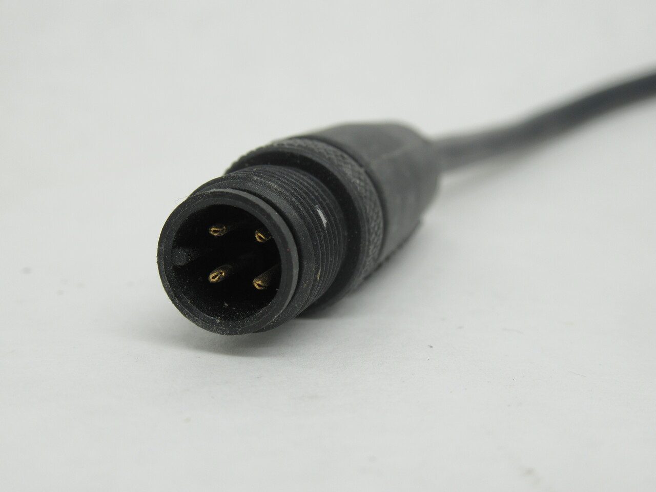 Balluff BCC0EM0 Welding Cable M12 Female to Male 250V 4A 1.5m Cable USED