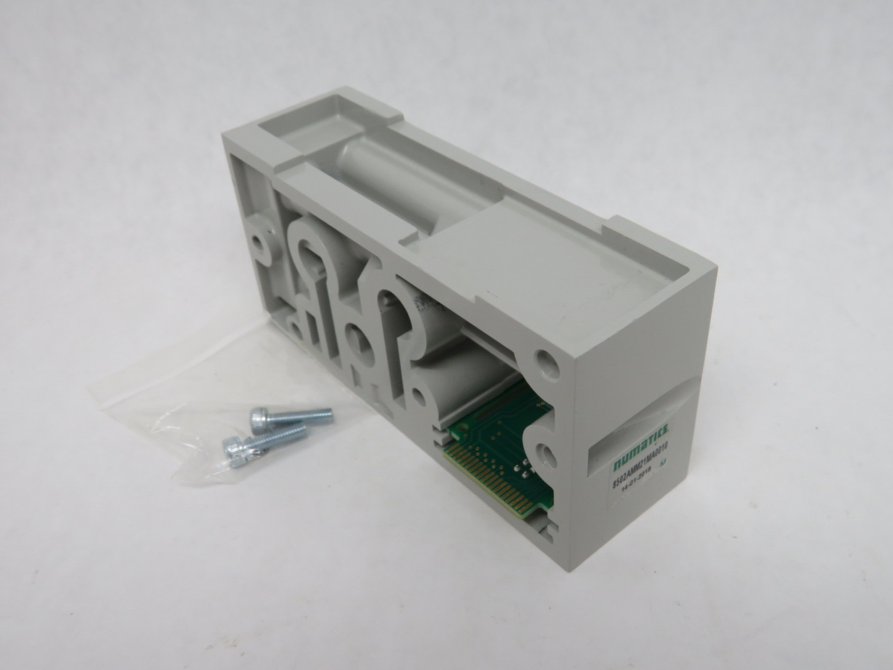 Numatics 8502AMM21MA0010 Manifold Block for Pneumatic Valve NOP