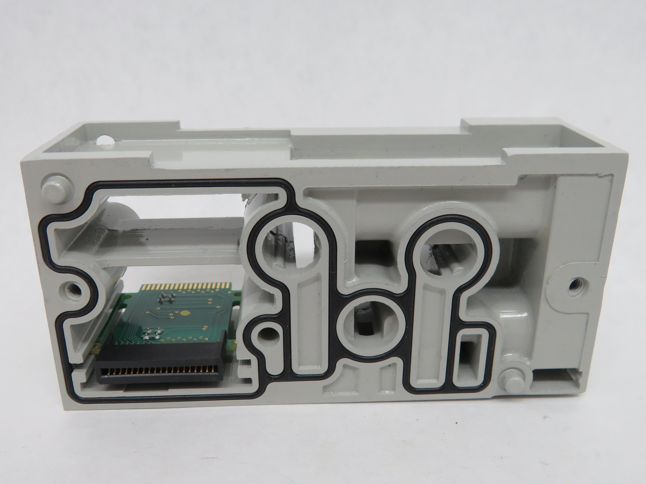 Numatics 8502AMM21MA0010 Manifold Block for Pneumatic Valve NOP