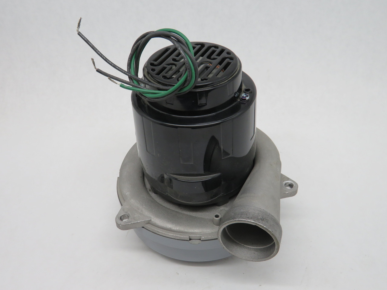 Ametek 122233-00 2-Stage Vacuum Motor 6.6" dia. 120V 60Hz 2" OD Port USED