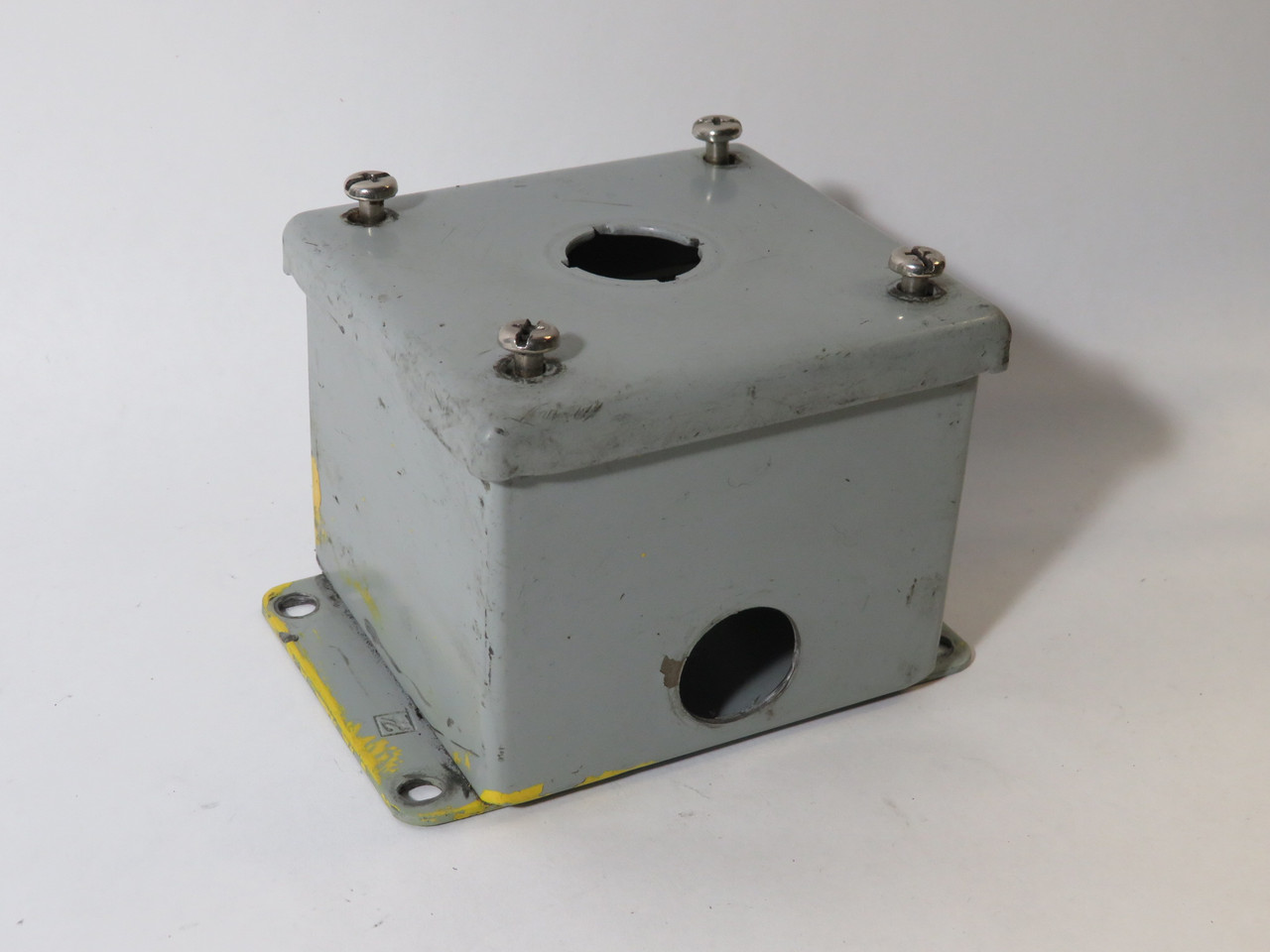 Hoffman E1PBG Steel Push Button Enclosure 1-Hole 30.55mm MISSING SCREW USED
