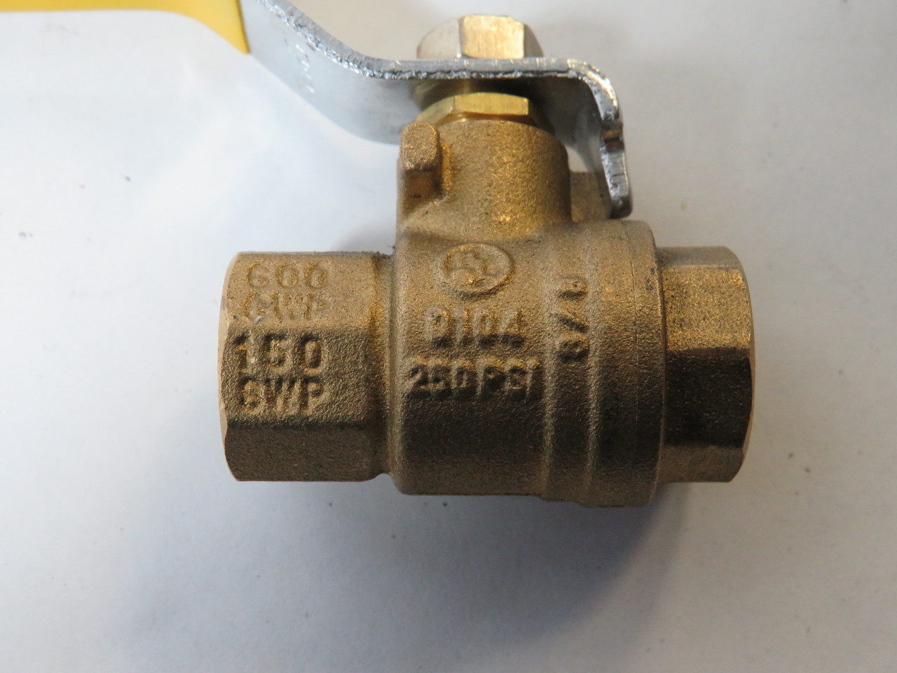 Generic Ball Valve 3/8" NPT 600 CWP 150 SWP 250 psi USED