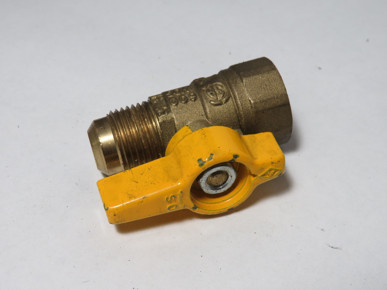 Generic Ball Valve 1/2" OD Flare 1/2" Female NPT 600 WOG USED