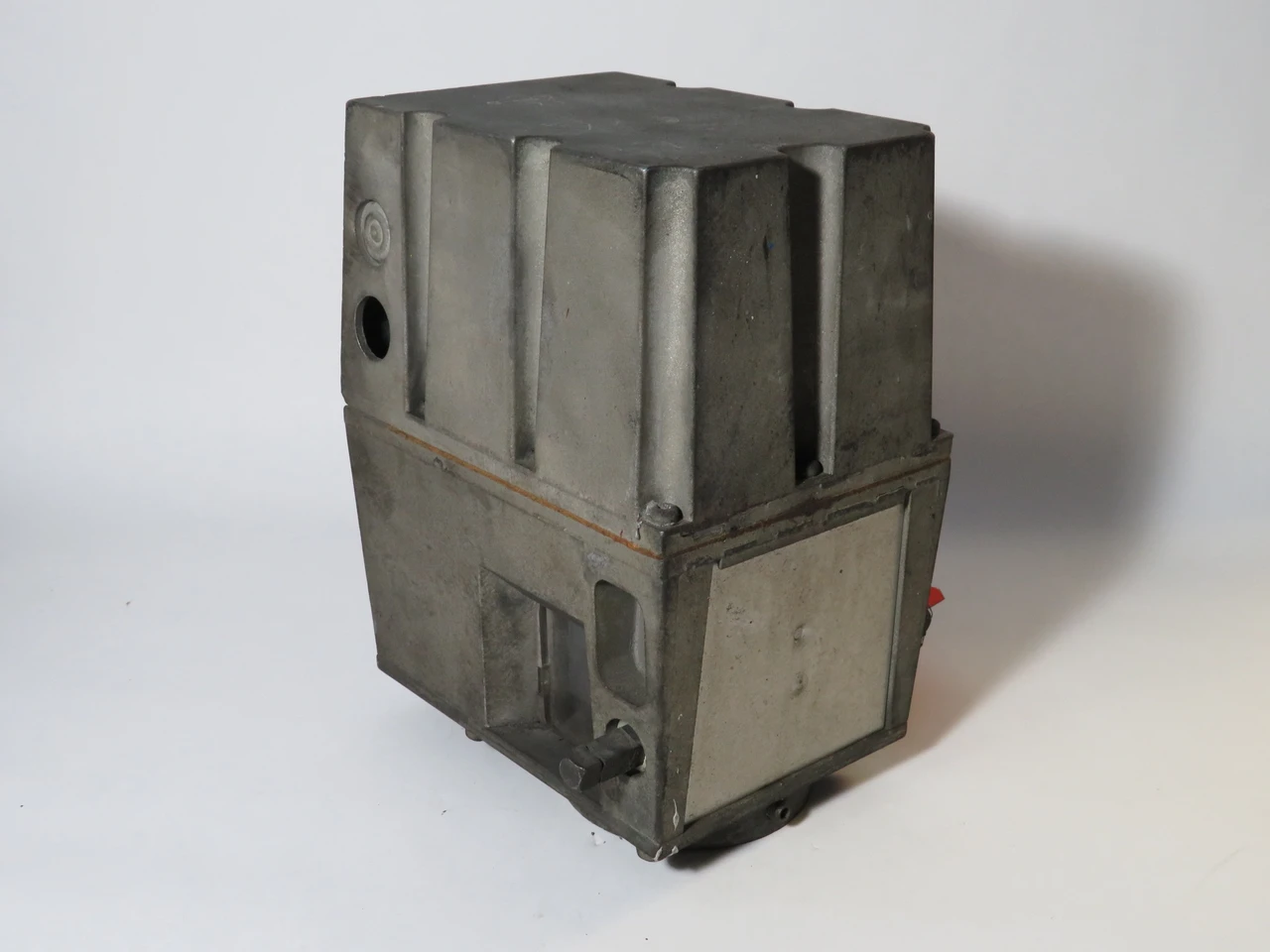 Honeywell V4055A-1064 Gas Valve Actuator 110/120V 50/60Hz SLOW ACTUATOR AS IS