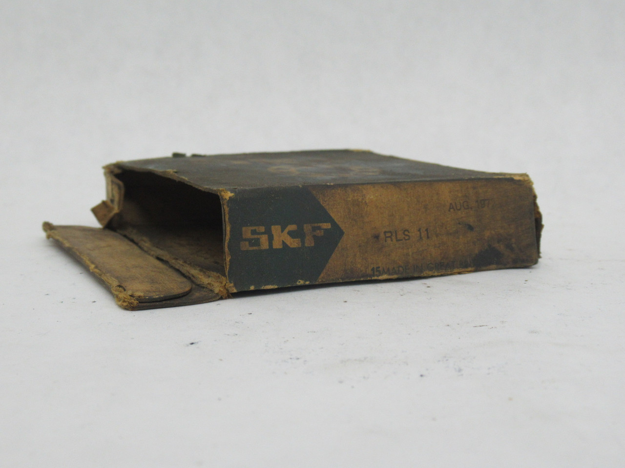 SKF RLS-11 Deep Groove Ball Bearing 3" OD 1.375" ID .6875" W BOX DMG NEW