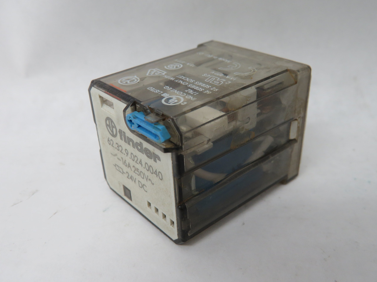 Finder 62.32.9.024.0040 General Relay 24VDC 16A 250VAC 8 Blade USED