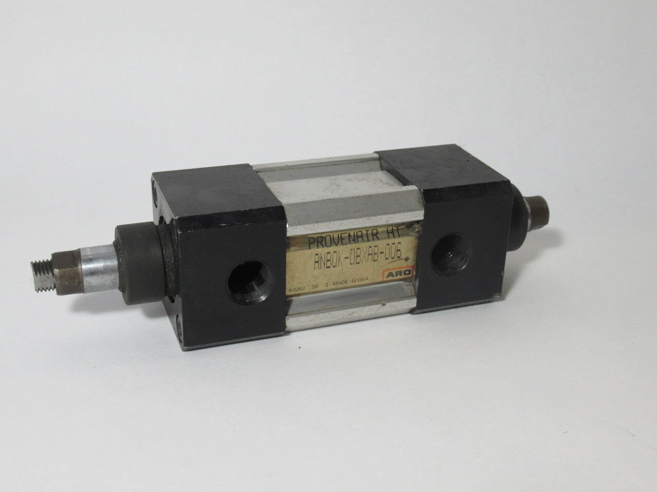 ARO Provenair ANBQK-DBXAB-006 Air Cylinder 1-1/2" B 5/8" Rod D 3/4" S USED