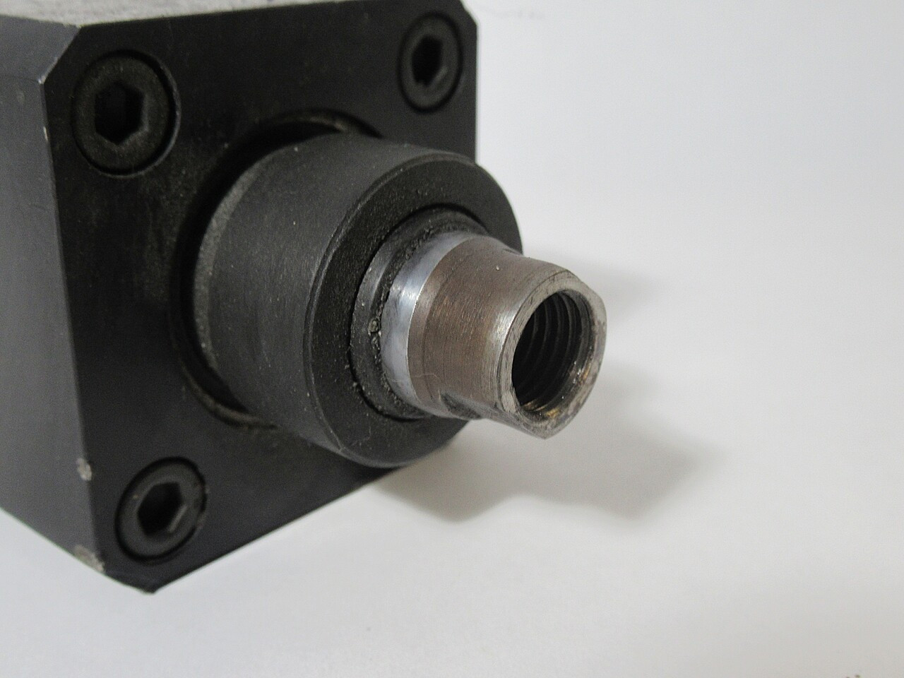 ARO Provenair ANBQK-DBXAB-006 Air Cylinder 1-1/2" B 5/8" Rod D 3/4" S USED