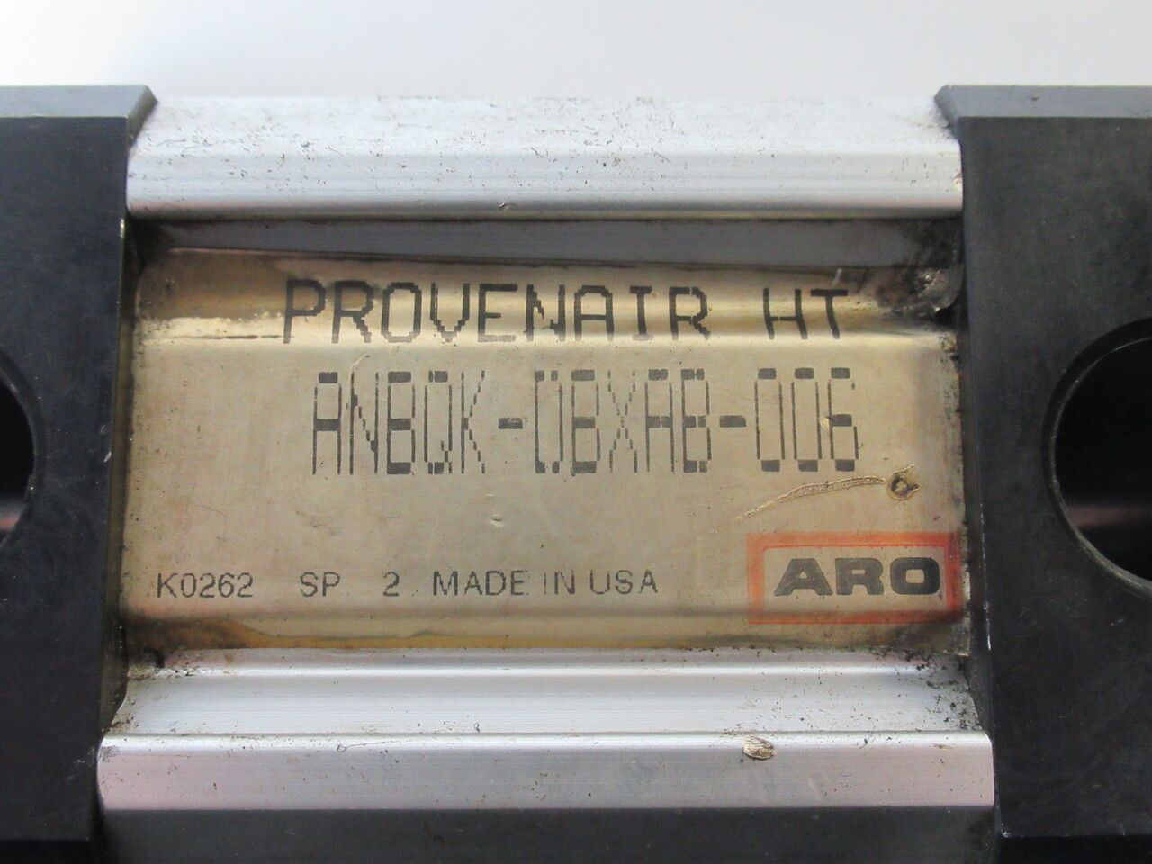 ARO Provenair ANBQK-DBXAB-006 Air Cylinder 1-1/2" B 5/8" Rod D 3/4" S USED