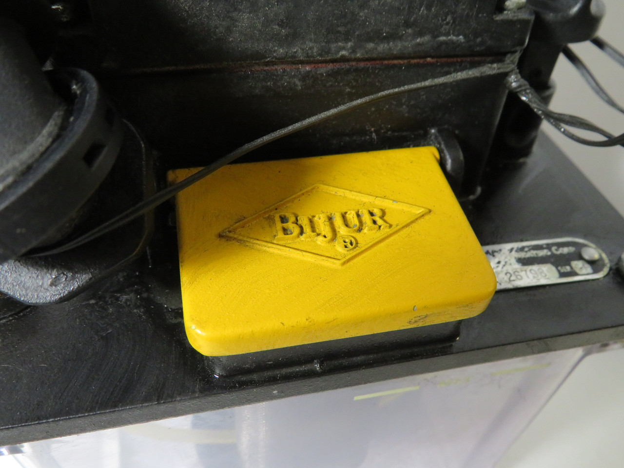 Bijur 26798 TMD-5 Lubricator Pump 115/230V 50/60Hz 1Ph 30/15mA SHELF WEAR NOP