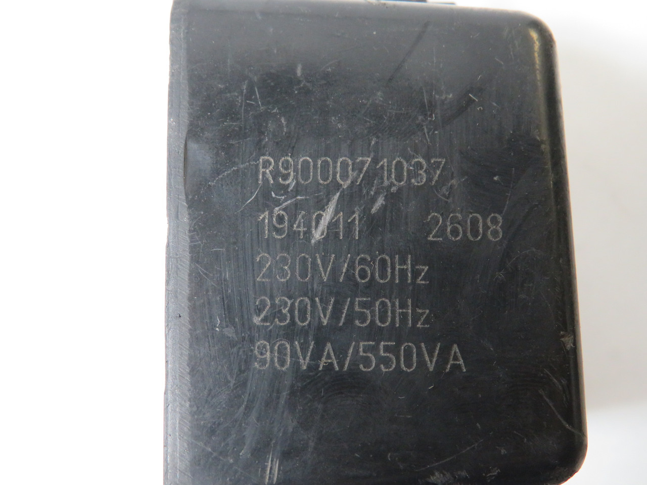 Rexroth R900071037 Solenoid Coil 230V 50/60Hz USED