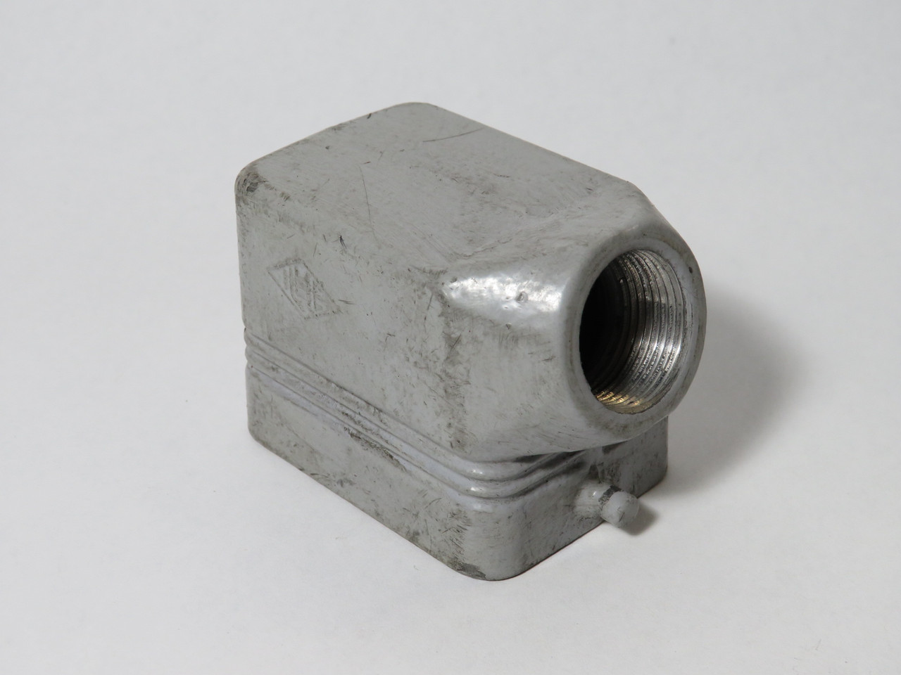 ILME CHO 06 L16 Side Cable Entry Hood Enclosure 2 Pegs Size 44.27 USED