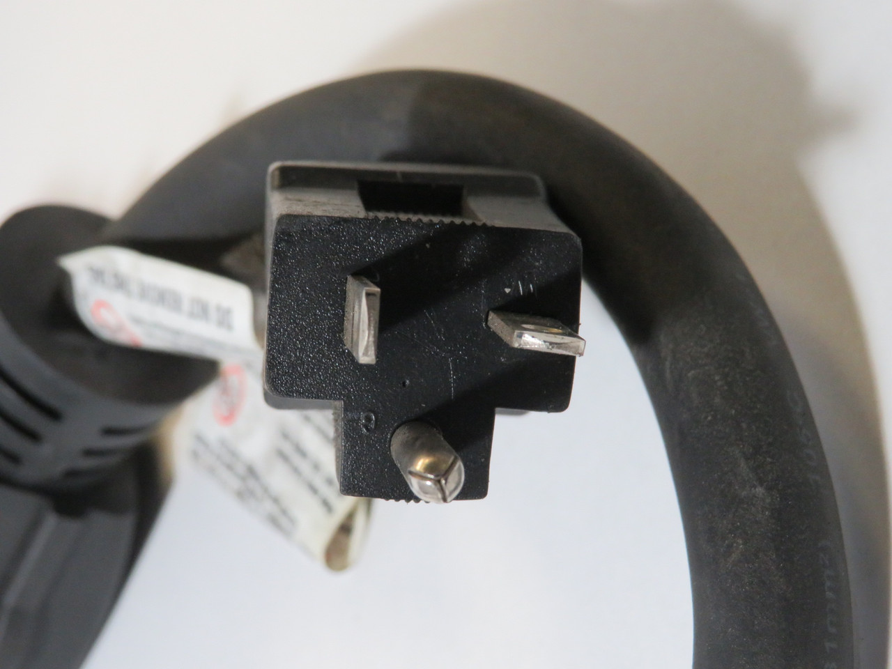 Generic LA650R Adapter Cable NEMA 5-20P to NEMA 6-50R 31" L USED