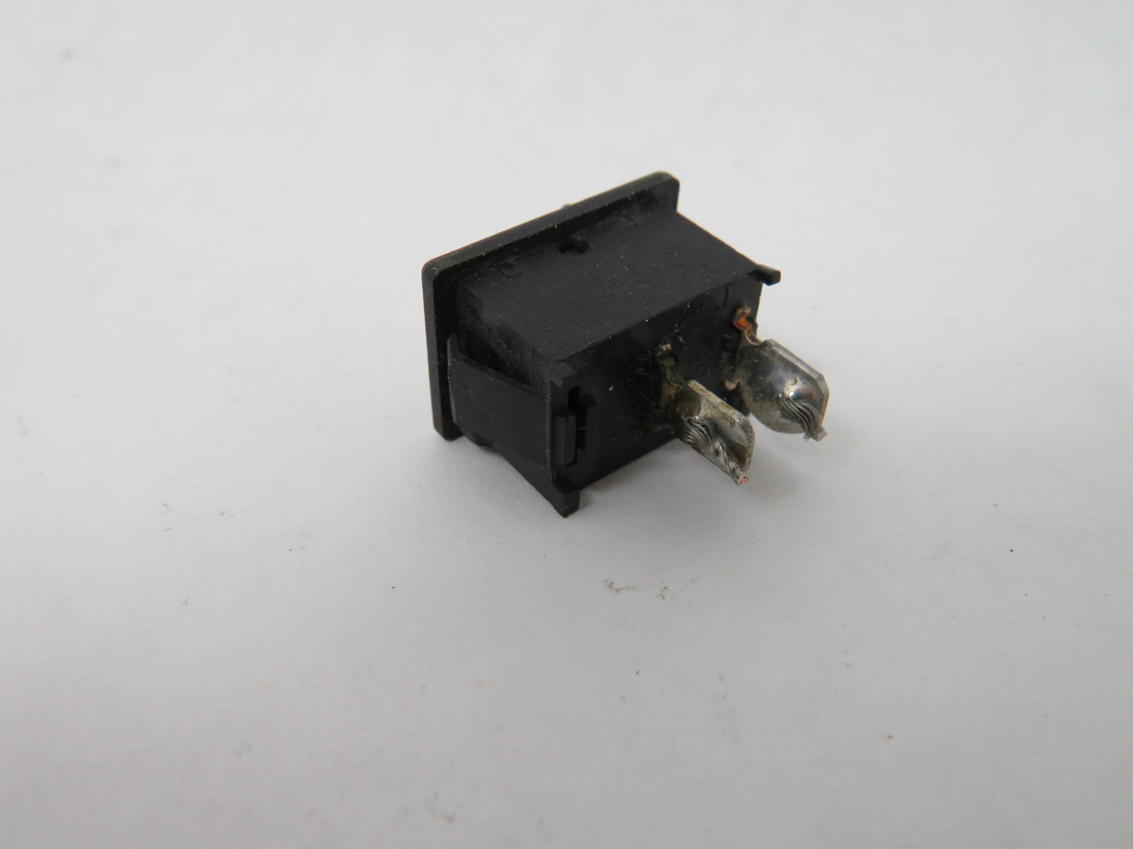 Canal MR2-111C4W-NBBA Mini Rocker Switch ON-OFF 10A 125VAC 1P USED