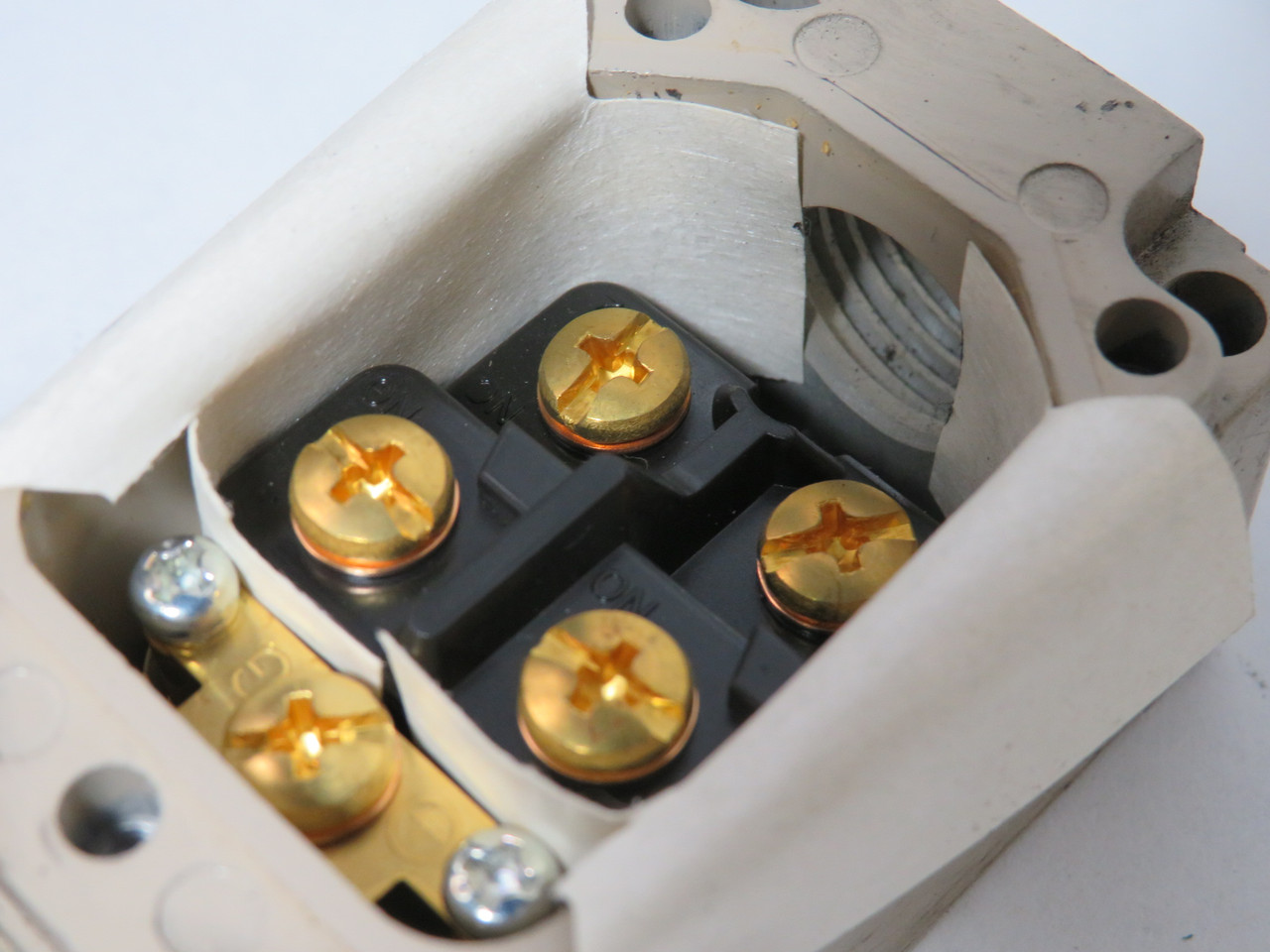 Omron WLNJ-TS Limit Switch 250VAC 48VDC 2A COSMETIC DAMAGE TO HEAD USED