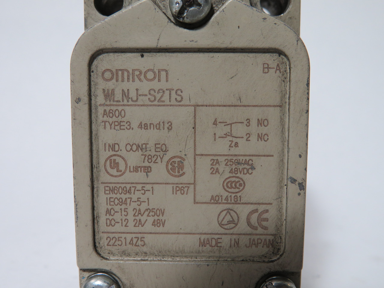 Omron WLNJ-S2TS Limit Switch Body 250VAC 48VDC 2A NO HEAD USED