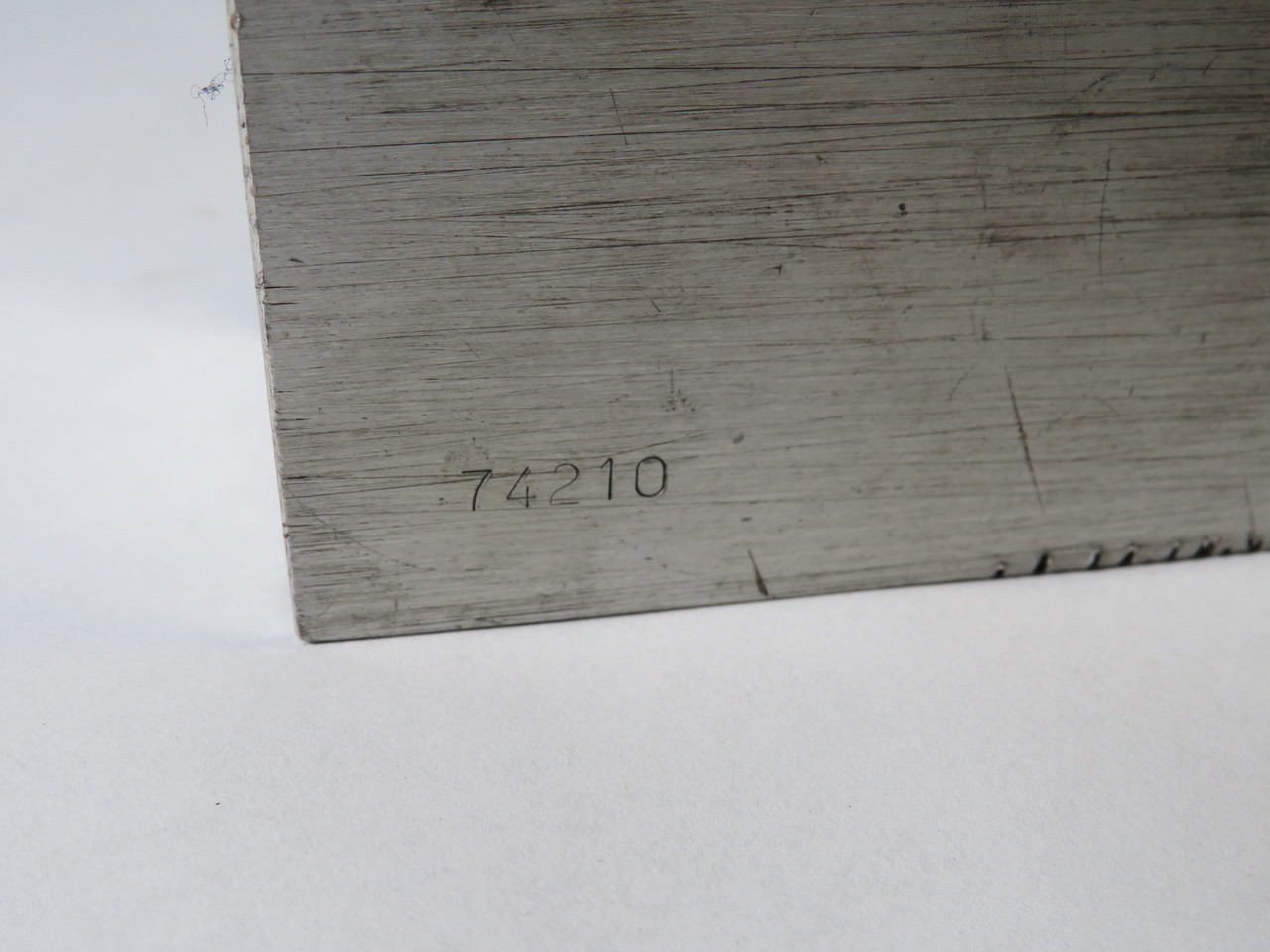 Generic Flow Meter 0-32 GPM 0-120 LPM 2-3/4" Face Diameter 3/4" & 1/4" NPT USED