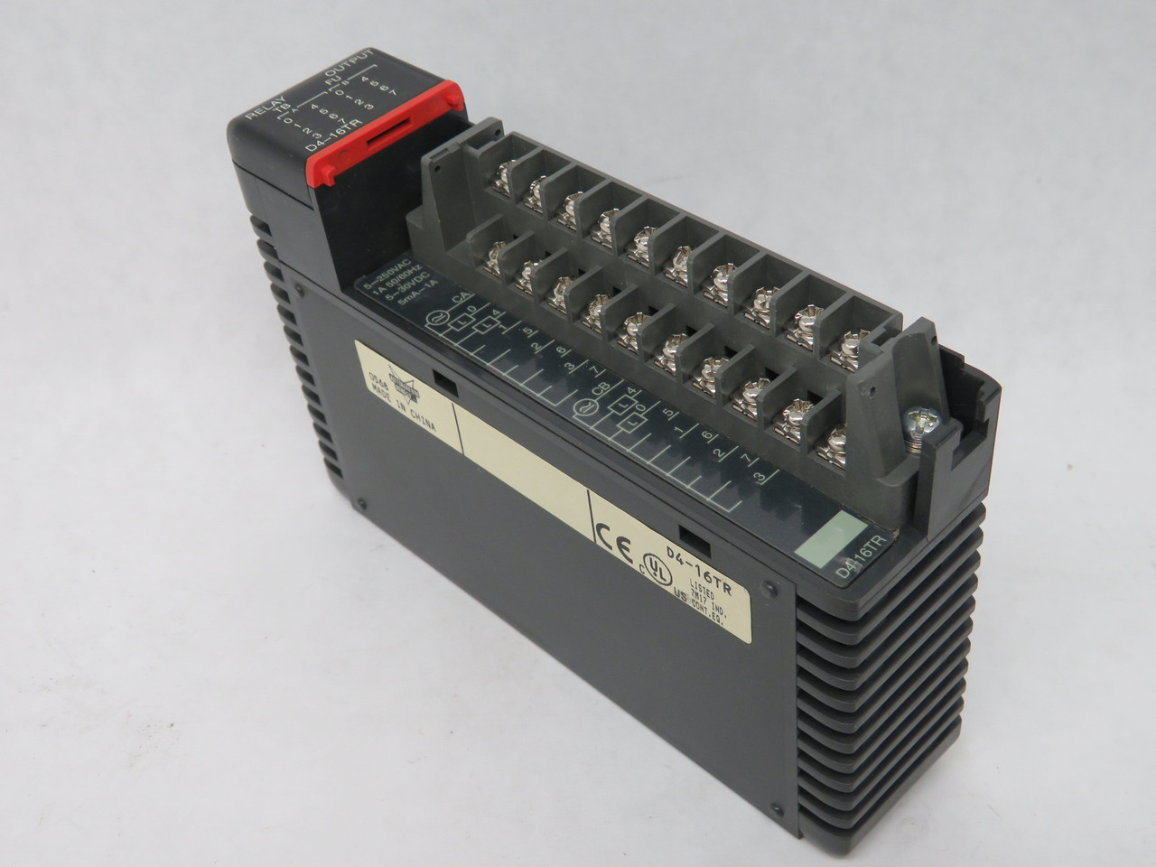 Automation Direct D4-16TR Relay Output Module 5-30VDC 5mA-1A BROKEN MOUNT USED