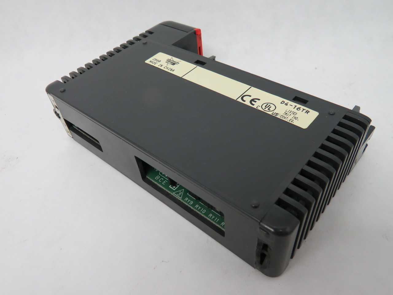 Automation Direct D4-16TR Relay Output Module 5-30VDC 5mA-1A BROKEN MOUNT USED