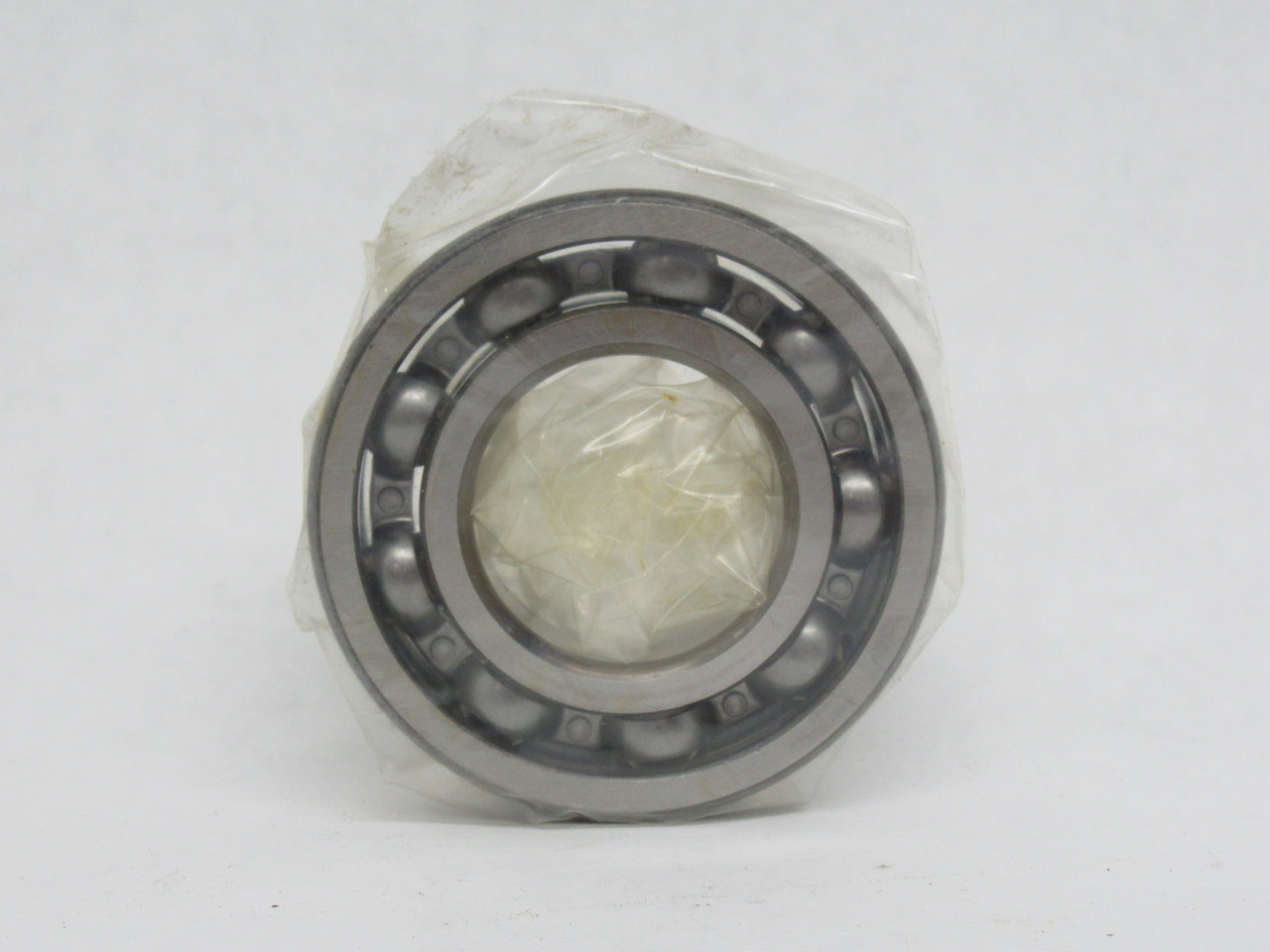 NSK 6207C3 Radial Ball Bearing 72mm OD 35mm ID 17mm W DAMAGED BOX NEW