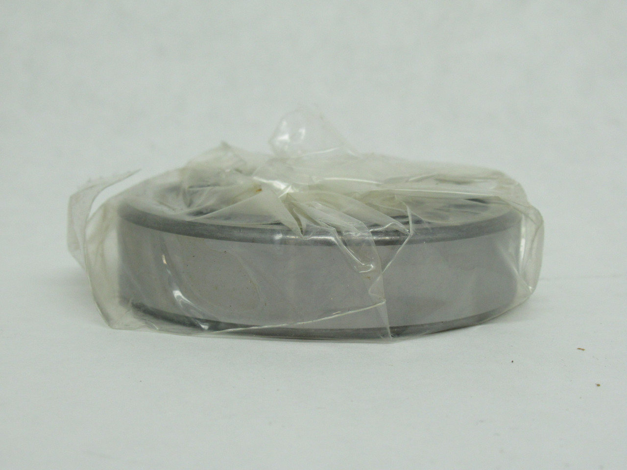 NSK 6207C3 Radial Ball Bearing 72mm OD 35mm ID 17mm W DAMAGED BOX NEW
