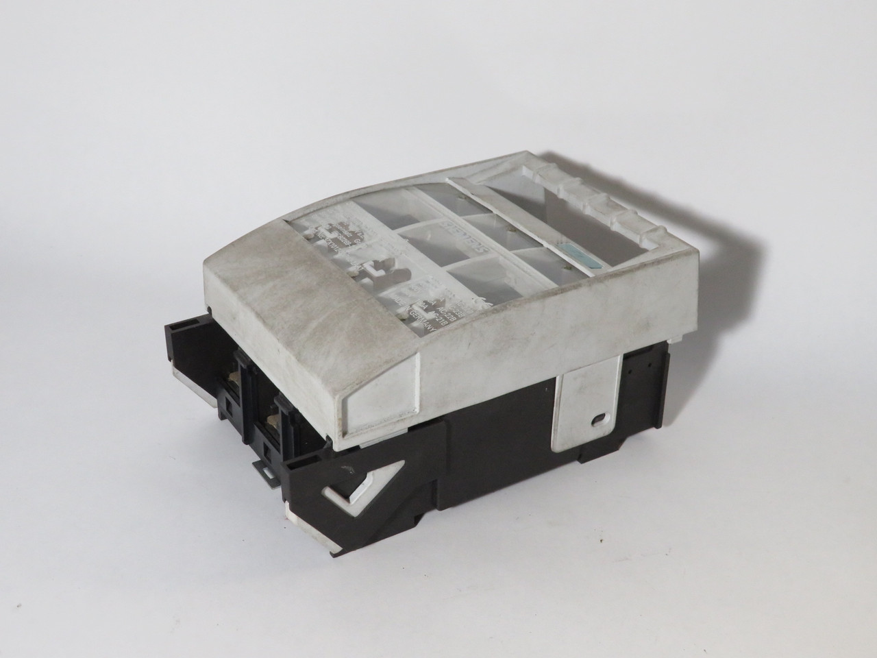 Siemens 3NP4070-0CA01 Fuse Switch Disconnector 160A 690V 3-Pole USED