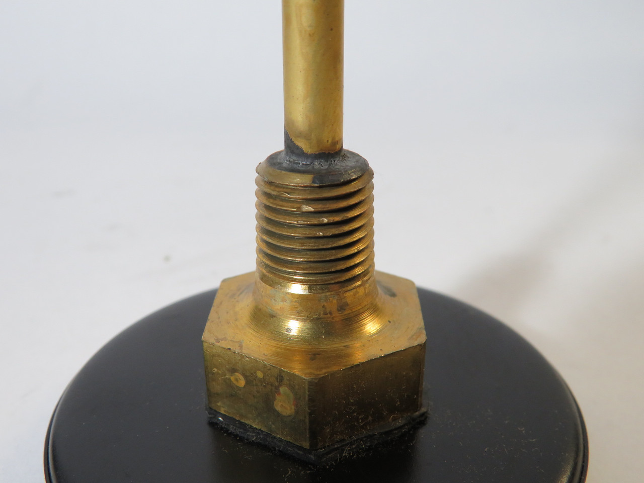 Marshalltown G10639 Temperature Gauge 40F 140C 2-1/2" Diam 1/4" NPT 4" Stem USED