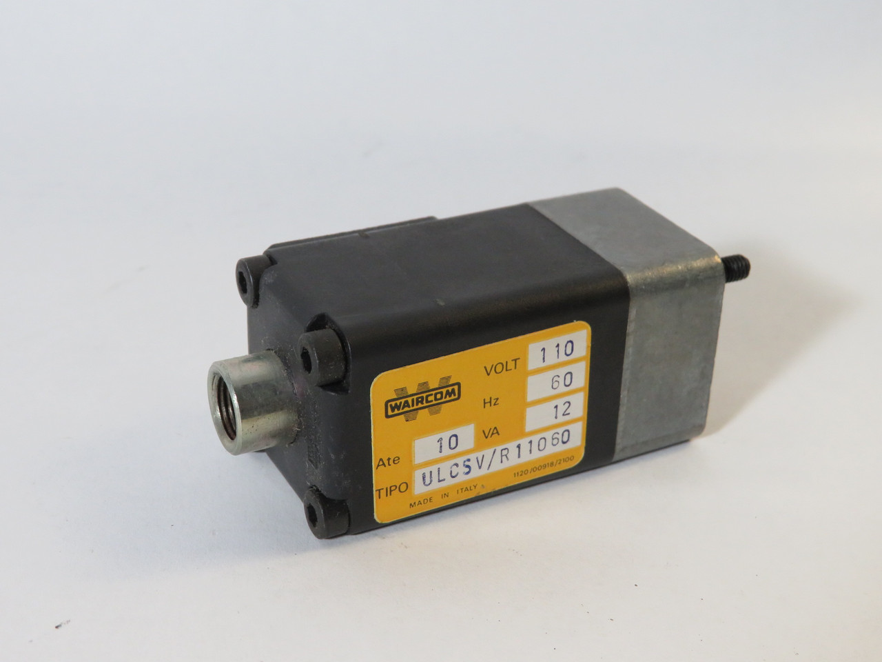 Warcom ULCSV/R11060 Solenoid Valve 3/2 N.C. 110V 60Hz BOX DAMAGE NEW