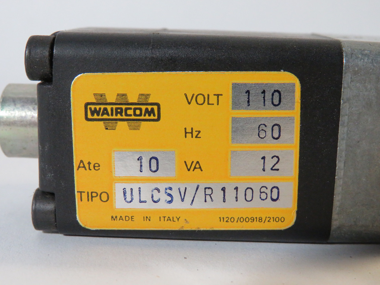 Warcom ULCSV/R11060 Solenoid Valve 3/2 N.C. 110V 60Hz BOX DAMAGE NEW